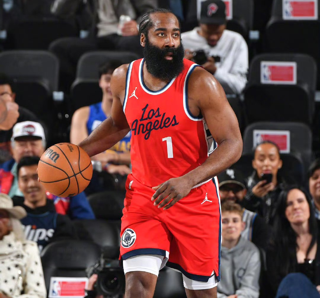 天博体育-包含哈登连续十二场比赛得分超过挺进下一轮，篮网挑战极限！的词条